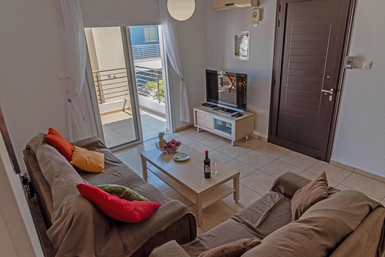 Mythical Sands Resort & Spa, Evilion Apartment باراليمني المظهر الخارجي الصورة