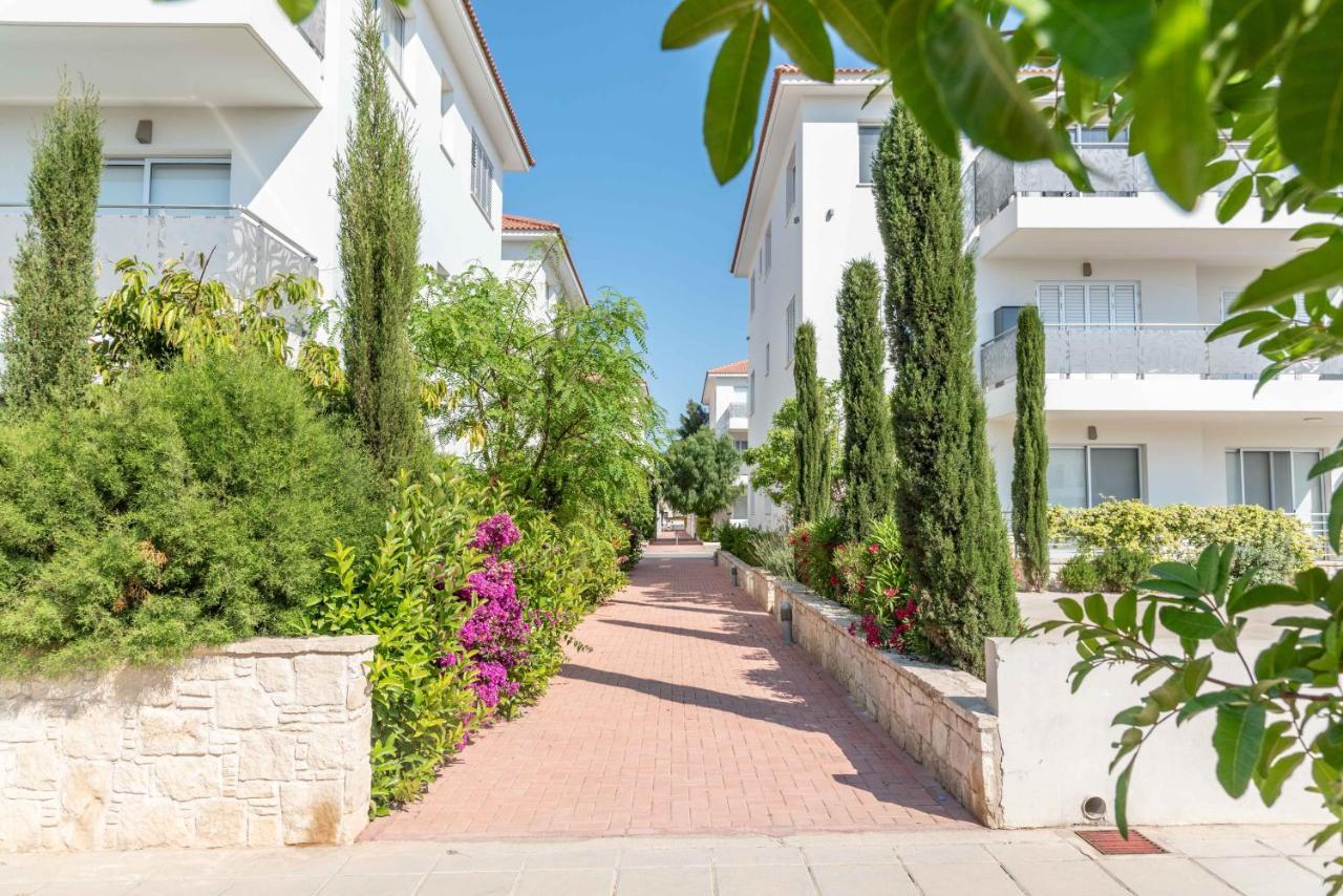 Mythical Sands Resort & Spa, Evilion Apartment باراليمني المظهر الخارجي الصورة