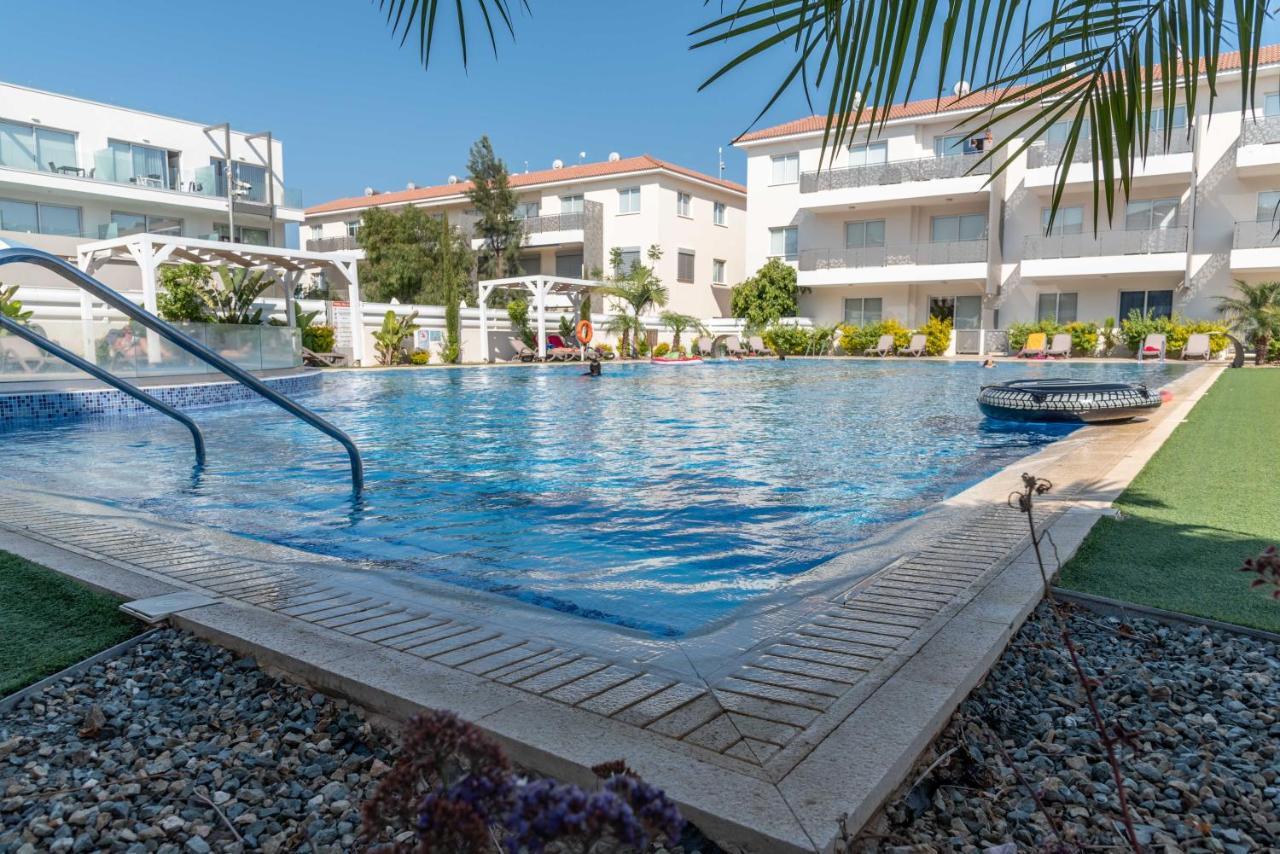 Mythical Sands Resort & Spa, Evilion Apartment باراليمني المظهر الخارجي الصورة