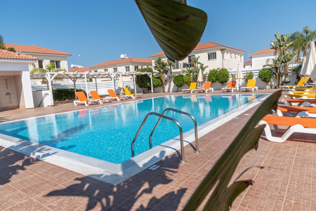 Mythical Sands Resort & Spa, Evilion Apartment باراليمني المظهر الخارجي الصورة